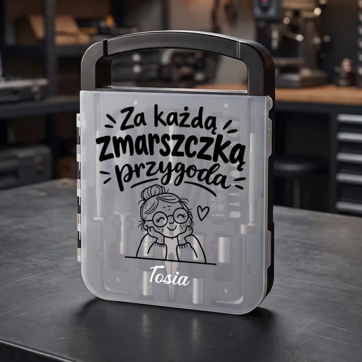 Zestaw Narzędzi Dla Prababci Prezent Na Dzień Babci Dla Kobiety: Za Każdą Zmarszczką Zestaw Narzędzi Dla Prababci Prezent Na Dzień Babci Dla Kobiety: Za Każdą Zmarszczką
