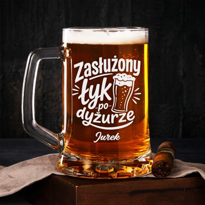 Kufel Personalizowany z Grawerem Dla Pielęgniarza Prezent Dla Mężczyzny: Łyk Po Dyżurze Kufel Personalizowany z Grawerem Dla Pielęgniarza Prezent Dla Mężczyzny: Łyk Po Dyżurze
