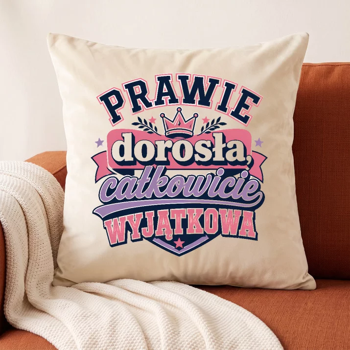Poduszka Dekoracyjna Dla 19 Latki Prezent Dla Kobiety: Prawie Dorosła Elegancja Poduszka Dekoracyjna Dla 19 Latki Prezent Dla Kobiety: Prawie Dorosła Elegancja