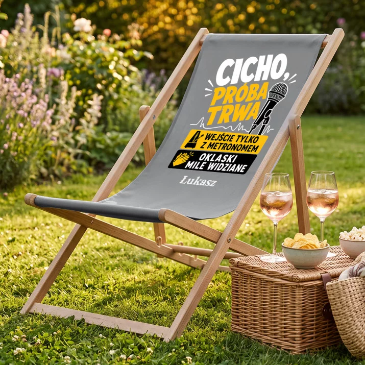 Leżak Z Nadrukiem Dla Muzyka Prezent Dla Mężczyzny: Cicho, Próba Trwa -
