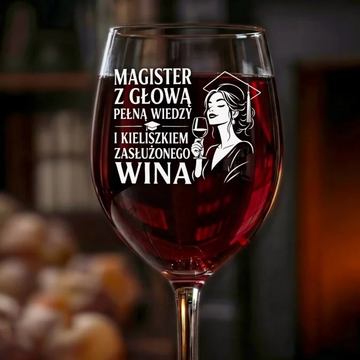 Kieliszek Do Wina Na Obronę Magistra Prezent Dla Kobiety: Magister Z Kieliszkiem