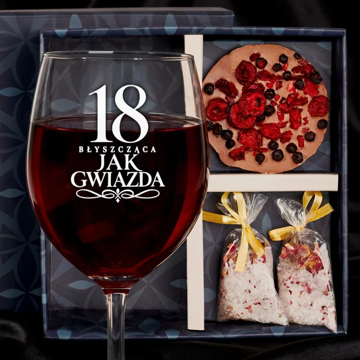 Zestaw Prezenowy Z Kieliszkiem Do Wina Na 18 Urodziny: Błyszcząca Jak Gwiazda 18