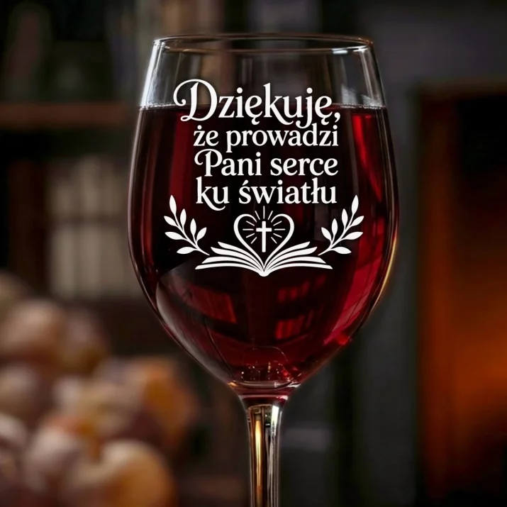 Kieliszek Do Wina Dla Katechetki Prezent Dla Kobiety: Dziękuję Za Serce I Światło Kieliszek Do Wina Dla Katechetki Prezent Dla Kobiety: Dziękuję Za Serce I Światło