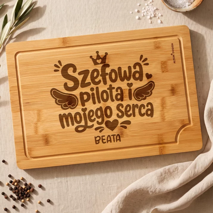 Deska Do Krojenia z Grawerem Na 45 Rocznicę Ślubu Prezent Na Walentynki Dla Kobiety: Szefowa Pilota I Mojego Deska Do Krojenia z Grawerem Na 45 Rocznicę Ślubu Prezent Na Walentynki Dla Kobiety: Szefowa Pilota I Mojego