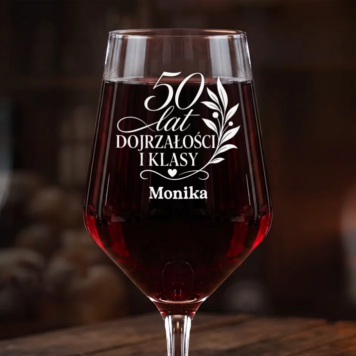 Mega Kieliszek Do Wina z Grawerem Dla 50 Latki Prezent Na 50 Urodziny Dla Kobiety: 50 Lat Dojrzałości Mega Kieliszek Do Wina z Grawerem Dla 50 Latki Prezent Na 50 Urodziny Dla Kobiety: 50 Lat Dojrzałości