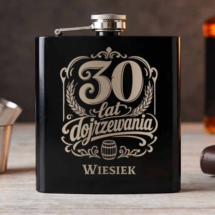 Piersiówka Z Grawerem Na 30 Urodziny Prezent Dla Mężczyzny: 30 Lat Dojrzewania –