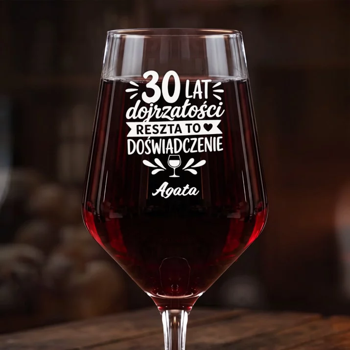 Mega Kieliszek Do Wina z Grawerem Na 30Stke Prezent Dla 30 Latki Kobiety: 30 Lat Dojrzałości Mega Kieliszek Do Wina z Grawerem Na 30Stke Prezent Dla 30 Latki Kobiety: 30 Lat Dojrzałości