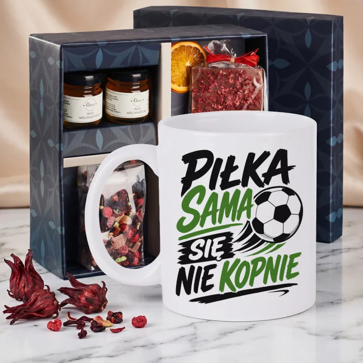 Zestaw Prezenowy Z Kubkiem Dla Piłkarza: Piłka Sama Sie Nie Kopnie Zestaw Prezenowy Z Kubkiem Dla Piłkarza: Piłka Sama Sie Nie Kopnie