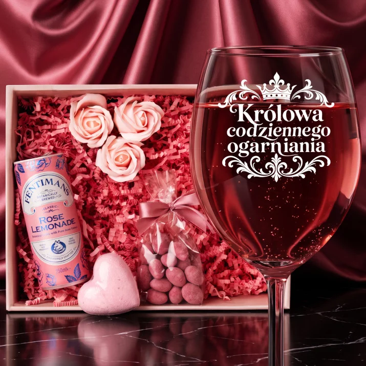 Różowy Zestaw Prezentowy Na Urodziny Dla Kobiety: Królowa Codziennego Różowy Zestaw Prezentowy Na Urodziny Dla Kobiety: Królowa Codziennego