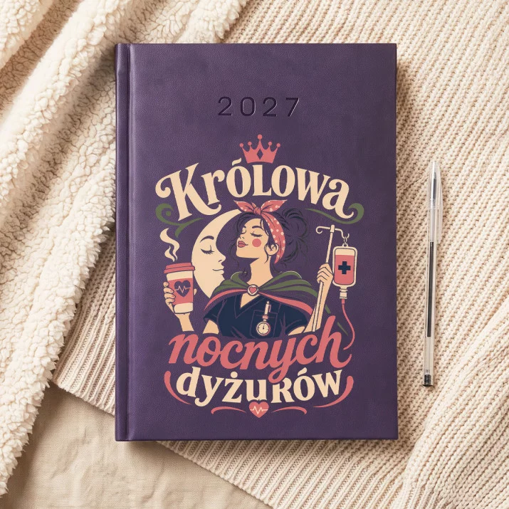 Kalendarz Książkowy A5 2027 Dla Młodej Mamy Prezent Na Dzień Mamy Dla Kobiety: Nocna Bohaterka Retro Kalendarz Książkowy A5 2027 Dla Młodej Mamy Prezent Na Dzień Mamy Dla Kobiety: Nocna Bohaterka Retro
