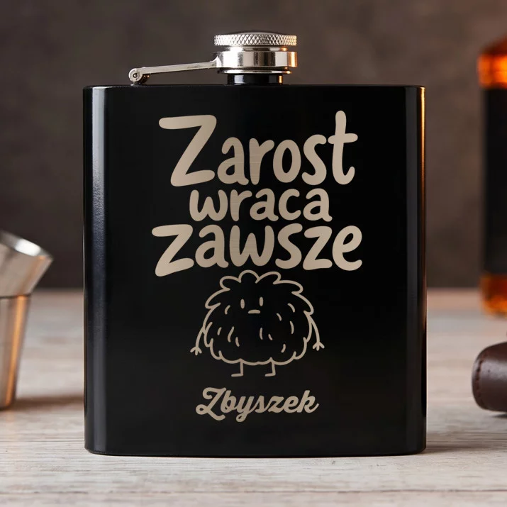 Piersiówka Z Grawerem Dla Barbera Prezent Dla Mężczyzny: Zarost Wraca Zawsze Piersiówka Z Grawerem Dla Barbera Prezent Dla Mężczyzny: Zarost Wraca Zawsze