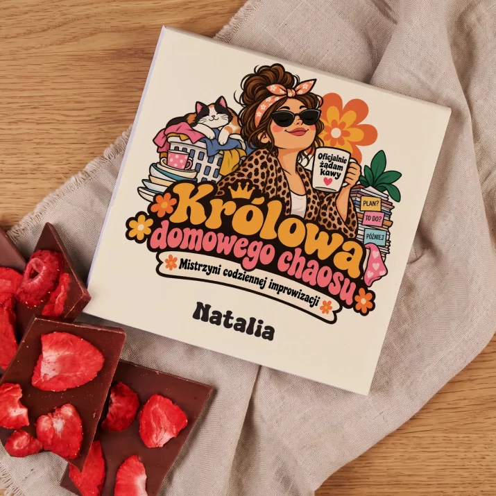 Czekolada z Truskawkami Dla Kobiety Prezent Dla Kobiety: Królowa Domowego Chaosu Czekolada z Truskawkami Dla Kobiety Prezent Dla Kobiety: Królowa Domowego Chaosu
