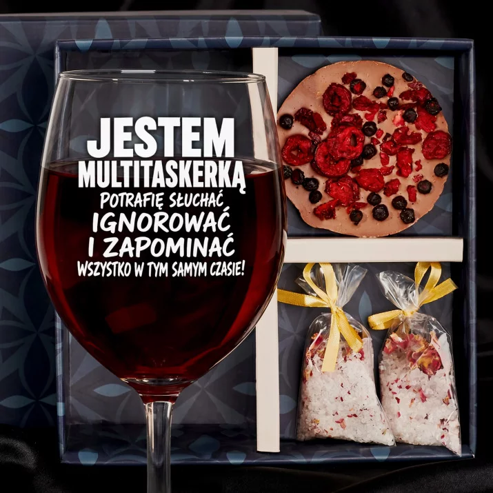 Zestaw Prezenowy Z Kieliszkiem Do Wina Dla Koleżanki Z Pracy: Mistrzyni Słuchania