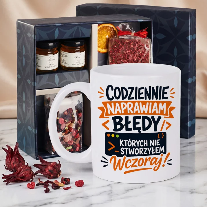 Zestaw Prezenowy Z Kubkiem Dla Programisty: Codziennie Naprawiam Błędy Zestaw Prezenowy Z Kubkiem Dla Programisty: Codziennie Naprawiam Błędy
