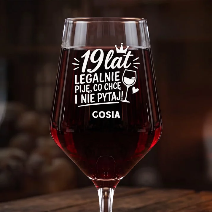 Mega Kieliszek Do Wina z Grawerem Na 19 Urodziny Prezent Dla Kobiety: 19 Lat Legalnie Piję Mega Kieliszek Do Wina z Grawerem Na 19 Urodziny Prezent Dla Kobiety: 19 Lat Legalnie Piję