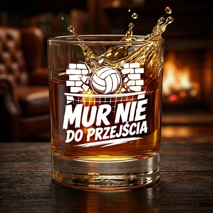 Szklanka Do Whisky Dla Siatkarza Prezent Dla Mężczyzny: Mur Nie Do Przejścia Szklanka Do Whisky Dla Siatkarza Prezent Dla Mężczyzny: Mur Nie Do Przejścia
