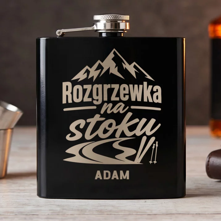 Piersiówka Z Grawerem Dla Narciarza Prezent Dla Mężczyzny: Rozgrzewka Na Stoku Piersiówka Z Grawerem Dla Narciarza Prezent Dla Mężczyzny: Rozgrzewka Na Stoku
