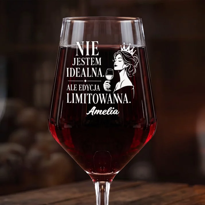 Mega Kieliszek Do Wina z Grawerem Na Nowy Rok Prezent Dla Kobiety: Limitowana Królowa Wina Mega Kieliszek Do Wina z Grawerem Na Nowy Rok Prezent Dla Kobiety: Limitowana Królowa Wina