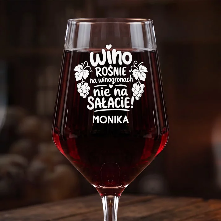 Mega Kieliszek Do Wina z Grawerem Dla Weganki Prezent Dla Kobiety: Wino Nie Na Sałacie Mega Kieliszek Do Wina z Grawerem Dla Weganki Prezent Dla Kobiety: Wino Nie Na Sałacie