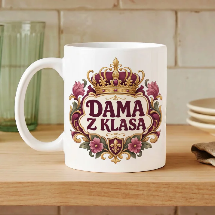 Kubek Z Nadrukiem Dla Starszej Kobiety Prezent Dla Kobiety: Dama Z Klasą Kubek Z Nadrukiem Dla Starszej Kobiety Prezent Dla Kobiety: Dama Z Klasą