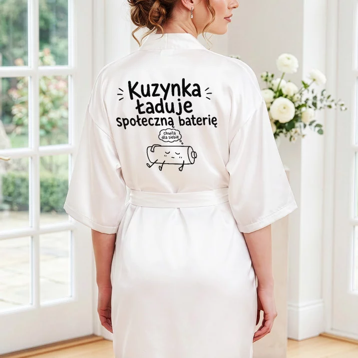 Szlafrok Satynowy Dla Kuzynki Prezent Dla Kobiety: Kuzynka Ładuje Szlafrok Satynowy Dla Kuzynki Prezent Dla Kobiety: Kuzynka Ładuje
