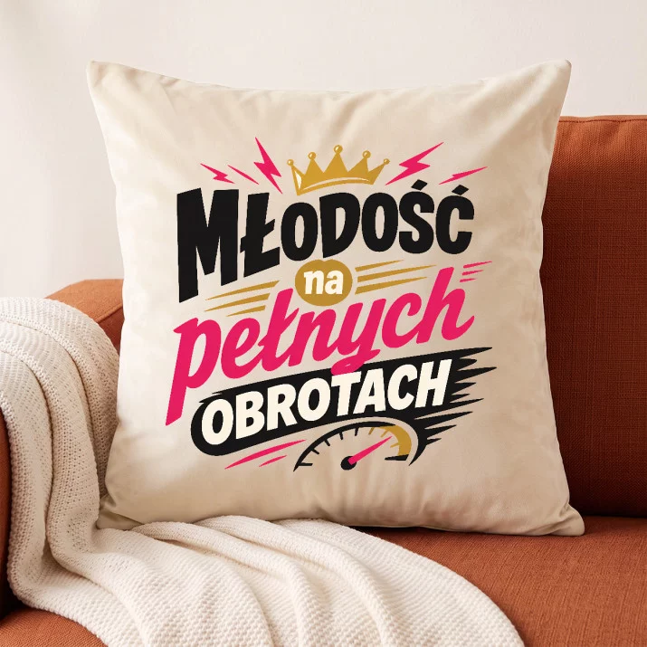 Poduszka Dekoracyjna Na 20 Urodziny Prezent Dla Kobiety: Młodość W Ruchu Poduszka Dekoracyjna Na 20 Urodziny Prezent Dla Kobiety: Młodość W Ruchu