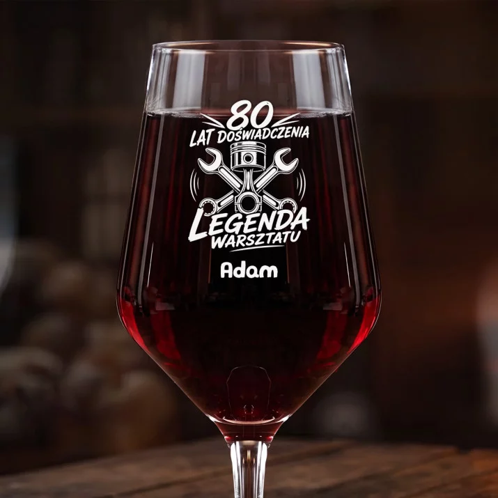Mega Kieliszek Do Wina z Grawerem Na 80 Urodziny Prezent Dla 80 Latka Mężczyzny: Legenda Warsztatu 80 Mega Kieliszek Do Wina z Grawerem Na 80 Urodziny Prezent Dla 80 Latka Mężczyzny: Legenda Warsztatu 80