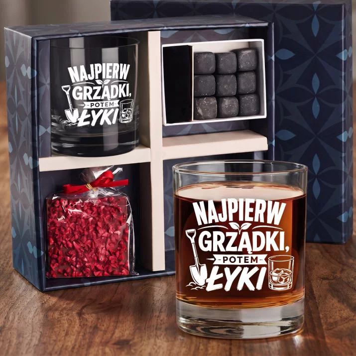 Zestaw Prezentowy Whisky Dla Działkowca Dla Mężczyzny: Najpierw Grządki Zestaw Prezentowy Whisky Dla Działkowca Dla Mężczyzny: Najpierw Grządki
