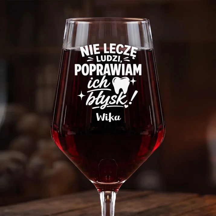 Mega Kieliszek Do Wina z Grawerem Dla Dentystki Prezent Dla Kobiety: Poprawiam Ich Błysk Mega Kieliszek Do Wina z Grawerem Dla Dentystki Prezent Dla Kobiety: Poprawiam Ich Błysk