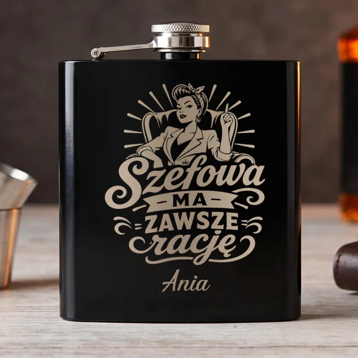 Piersiówka z Grawerem Dla Szefowej Prezent Dla Kobiety: Szefowa Ma Zawsze Rację