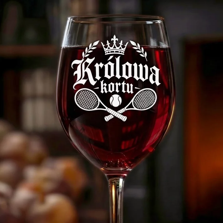 Kieliszek Do Wina Dla Tenisistki Prezent Dla Kobiety: Królowa Kortu