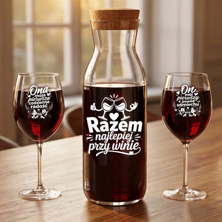 Zestaw Do Wina Na Pierwszą Rocznicę Ślubu Prezent Na Walentynki Dla Pary: Toast Dla Dwojga Zestaw Do Wina Na Pierwszą Rocznicę Ślubu Prezent Na Walentynki Dla Pary: Toast Dla Dwojga