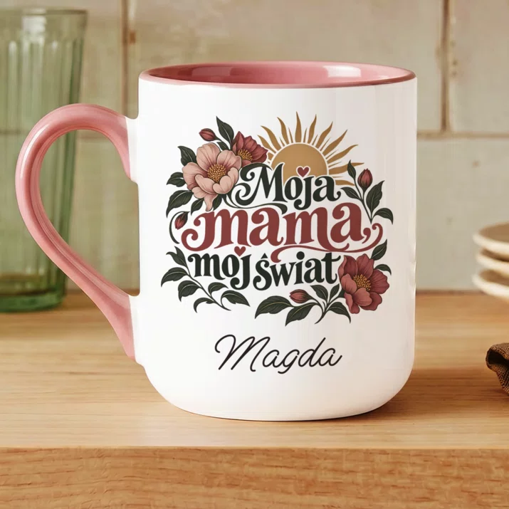 Kubek Personalizowany Dla Mamy Prezent Na Dzień Mamy Dla Kobiety: Moja Mama, Mój Świat Kubek Personalizowany Dla Mamy Prezent Na Dzień Mamy Dla Kobiety: Moja Mama, Mój Świat