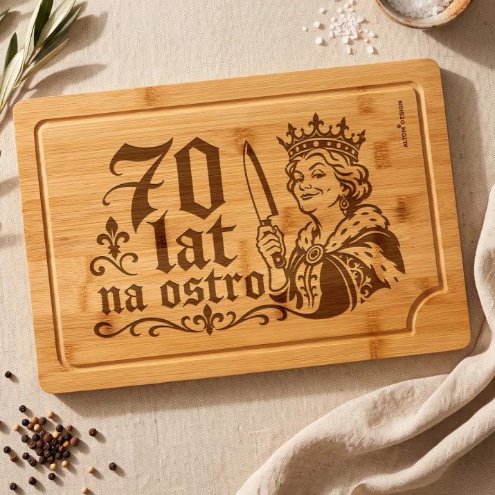 Deska Do Krojenia Dla 70 Latki Prezent Na 70 Urodziny Dla Kobiety: Rycerskie Ostrze Humoru Deska Do Krojenia Dla 70 Latki Prezent Na 70 Urodziny Dla Kobiety: Rycerskie Ostrze Humoru