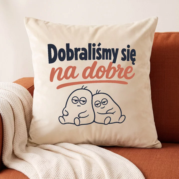 Poduszka Dekoracyjna Na 25 Rocznicę Ślubu Prezent Dla Pary: Pilot I Kompromis