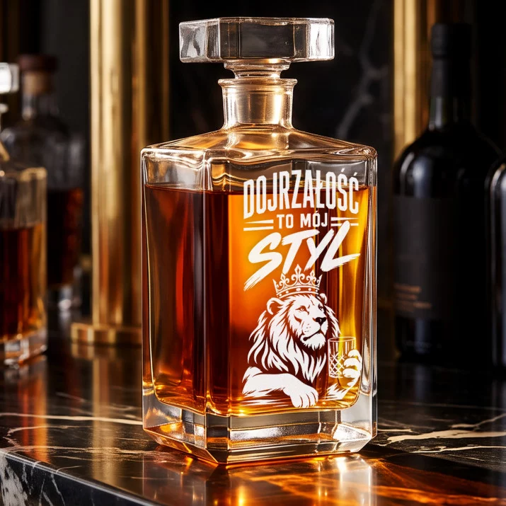 Karafka Do Whisky z Grawerem Dla Czterdziestolatka Prezent Na 40 Urodziny: Manifest Dojrzałości Karafka Do Whisky z Grawerem Dla Czterdziestolatka Prezent Na 40 Urodziny: Manifest Dojrzałości