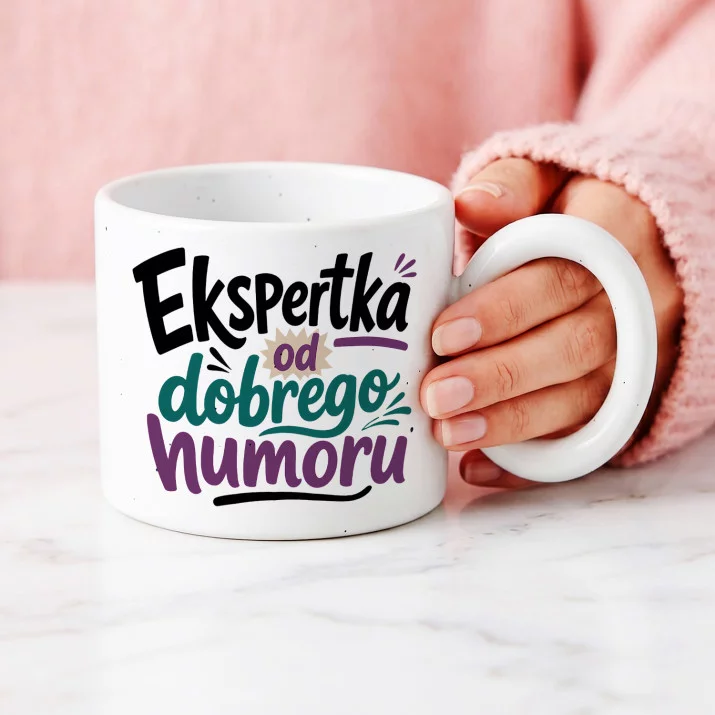 Kubek Z Okrągłym Uchem Dla Przyjaciółki Prezent Dla Kobiety: Humorystyczna Elegancja Kubek Z Okrągłym Uchem Dla Przyjaciółki Prezent Dla Kobiety: Humorystyczna Elegancja