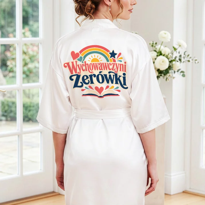 Szlafrok Satynowy Na Zakończenie Zerówki Prezent Dla Kobiety: Wychowawczyni Zerówki Szlafrok Satynowy Na Zakończenie Zerówki Prezent Dla Kobiety: Wychowawczyni Zerówki