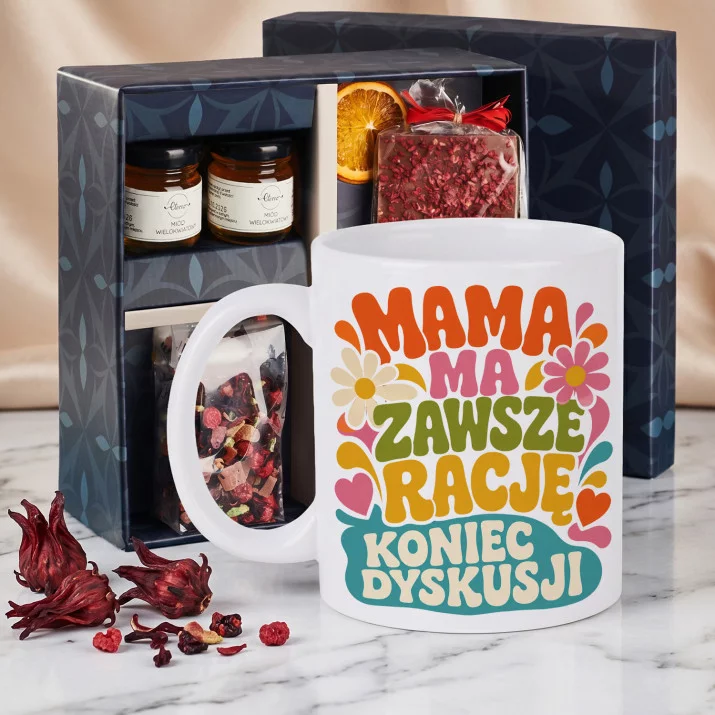 Zestaw Prezenowy Z Kubkiem Dla Mamy Na Dzień Mamy: Ma Zawsze Rację Zestaw Prezenowy Z Kubkiem Dla Mamy Na Dzień Mamy: Ma Zawsze Rację