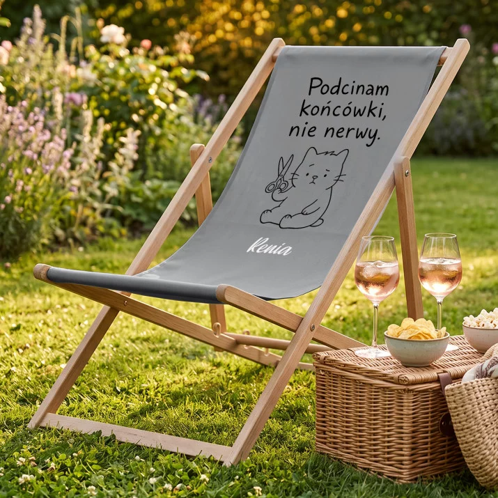 Leżak Z Nadrukiem Dla Fryzjerki Prezent Dla Kobiety: Podcinam Końcówki, Nie Nerwy. Leżak Z Nadrukiem Dla Fryzjerki Prezent Dla Kobiety: Podcinam Końcówki, Nie Nerwy.