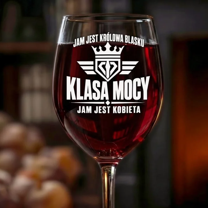 Kieliszek Do Wina Na 30 Prezent Na 30 Urodziny Dla Kobiety: Klasa Mocy Kieliszek Do Wina Na 30 Prezent Na 30 Urodziny Dla Kobiety: Klasa Mocy