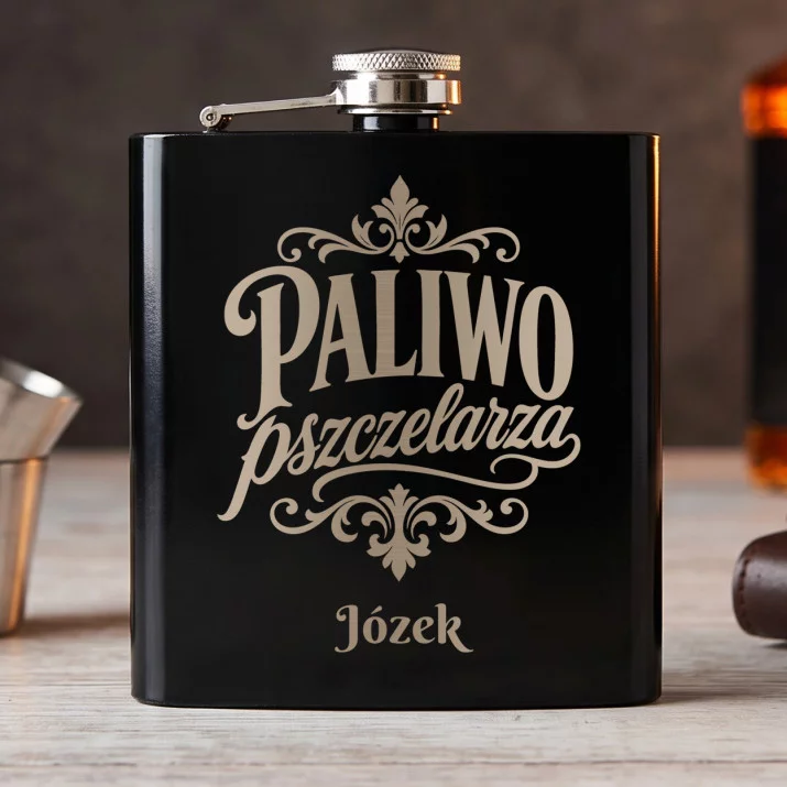Piersiówka Z Grawerem Dla Pszczelarza Prezent Dla Mężczyzny: Paliwo Pszczelarza Piersiówka Z Grawerem Dla Pszczelarza Prezent Dla Mężczyzny: Paliwo Pszczelarza
