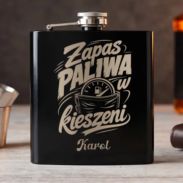 Piersiówka Z Grawerem Dla Samochodziarza Prezent Dla Mężczyzny: Kieszonkowy Bak Piersiówka Z Grawerem Dla Samochodziarza Prezent Dla Mężczyzny: Kieszonkowy Bak