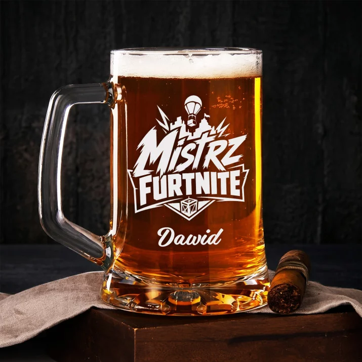 Kufel Personalizowany z Grawerem Dla Fana Fortnite Prezent Dla Mężczyzny: Duma Gracza Kufel Personalizowany z Grawerem Dla Fana Fortnite Prezent Dla Mężczyzny: Duma Gracza