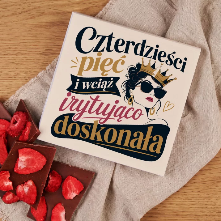 Czekolada Z Truskawkami Dla 45 Latki Prezent Na 45 Urodziny Dla Kobiety: Sarkastyczna Elegancja Czekolada Z Truskawkami Dla 45 Latki Prezent Na 45 Urodziny Dla Kobiety: Sarkastyczna Elegancja
