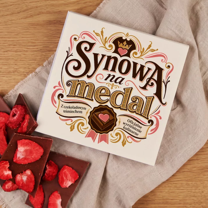 Czekolada Z Truskawkami Dla Synowej Prezent Dla Kobiety: Ornamenty Z Humorem Czekolada Z Truskawkami Dla Synowej Prezent Dla Kobiety: Ornamenty Z Humorem
