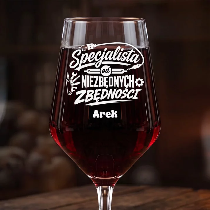 Mega Kieliszek Do Wina z Grawerem Dla Gadżeciarza Prezent Dla Mężczyzny: Specjalista Od