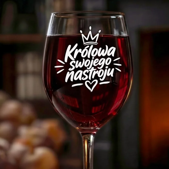 Kieliszek Do Wina Dla Niej Prezent Na Walentynki Dla Kobiety: Królowa Swojego