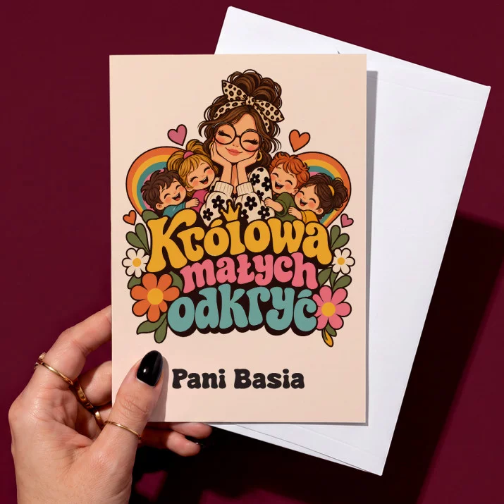 Kartka Personalizowana Na Dzień Nauczyciela W Przedszkolu Prezent Dla Nauczyciela Kobiety: Królowa Małych Odkryć Kartka Personalizowana Na Dzień Nauczyciela W Przedszkolu Prezent Dla Nauczyciela Kobiety: Królowa Małych Odkryć