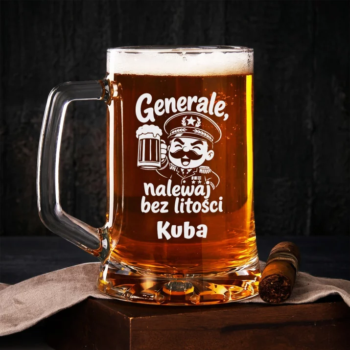 Kufel Personalizowany z Grawerem Dla Generała Prezent Na Przysięgę Wojskową Dla Mężczyzny: Generał W Chibi Stylu